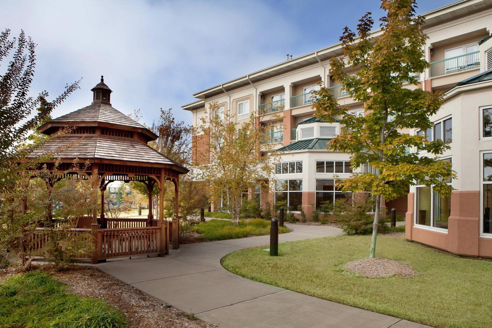Courtyard By Marriott Fort Smith Downtown Exterior foto